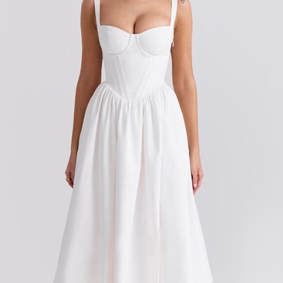 Good Condition House of CB Kelly White Corset Dress - Picture 2 of 6